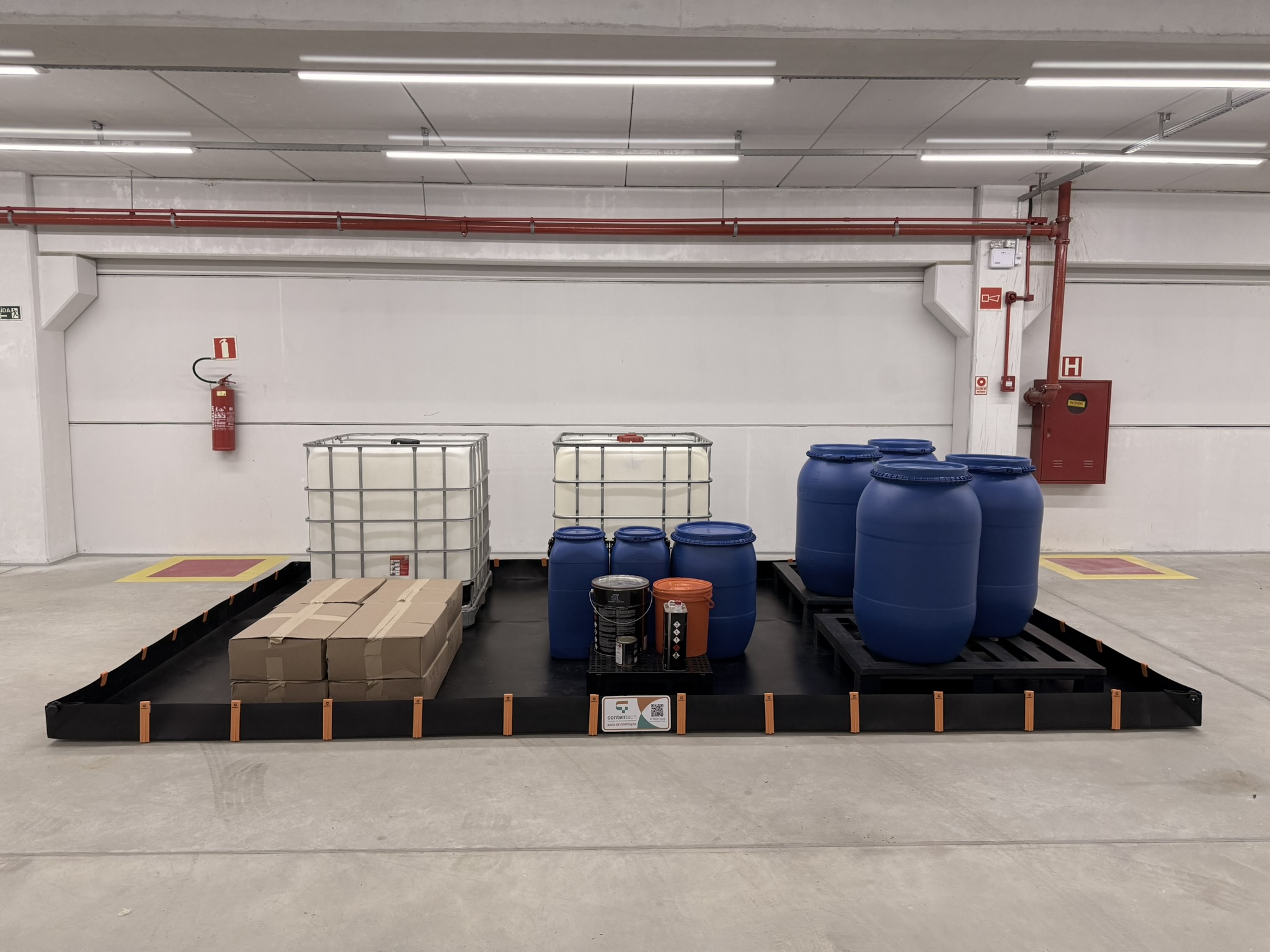 bacia de contenção sob medida